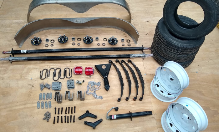 image des pièces pour remorque ou roulotte : disponibles chez location remorque laval. Choix de pièces: esthétique, mécanique, électrique plus des pièces de remorques spécialisées incluant les roulottes et VR.